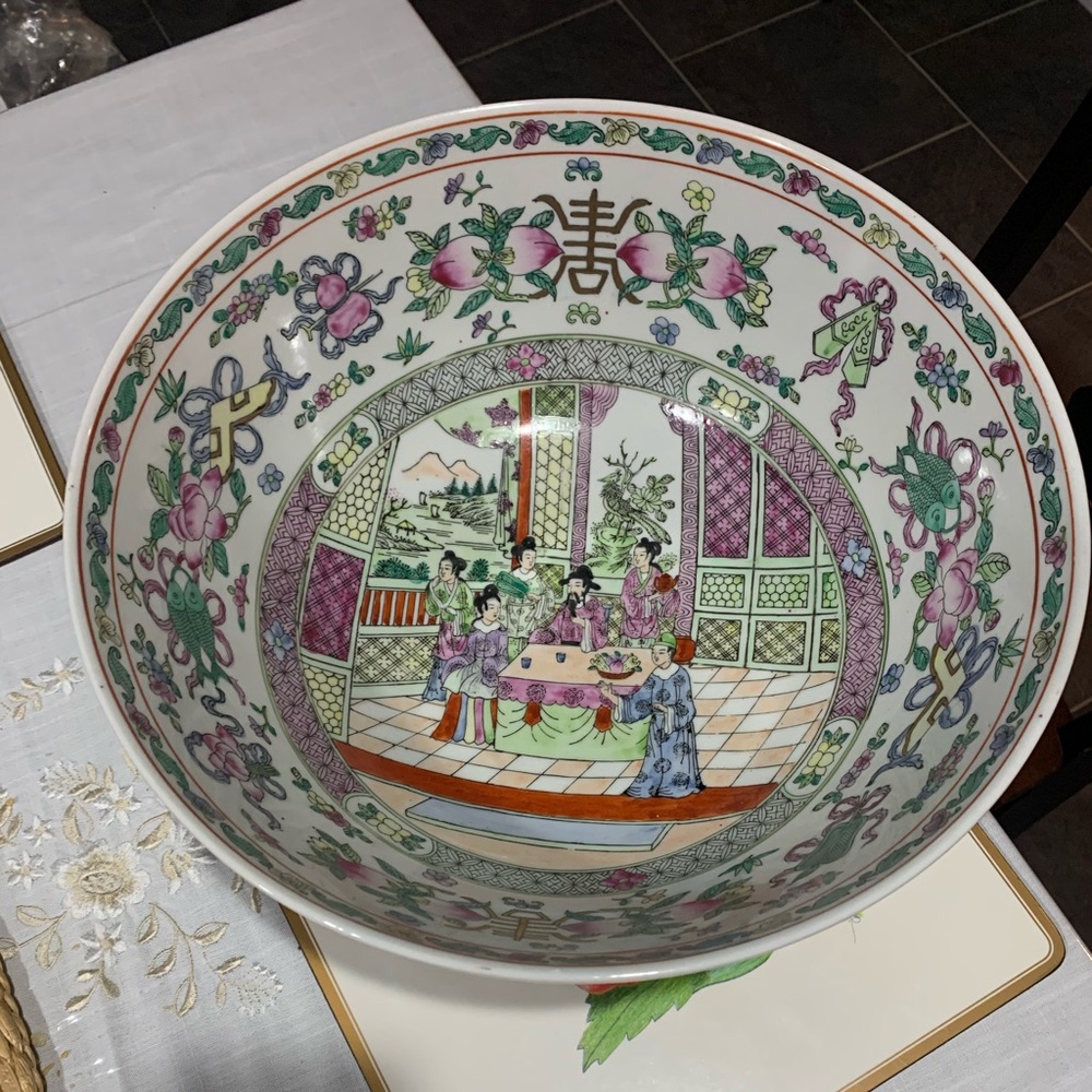 Serving bowl